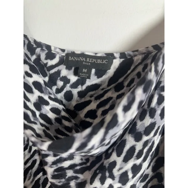 Banana Republic 100% Silk Leopard Print Cowl Neck Camisole Tank Top Black M‎ - Image 2