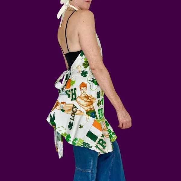 Handmade Irish St. Patrick’s Day Feeling Lucky Hot Men Kitchen Apron - Image 5