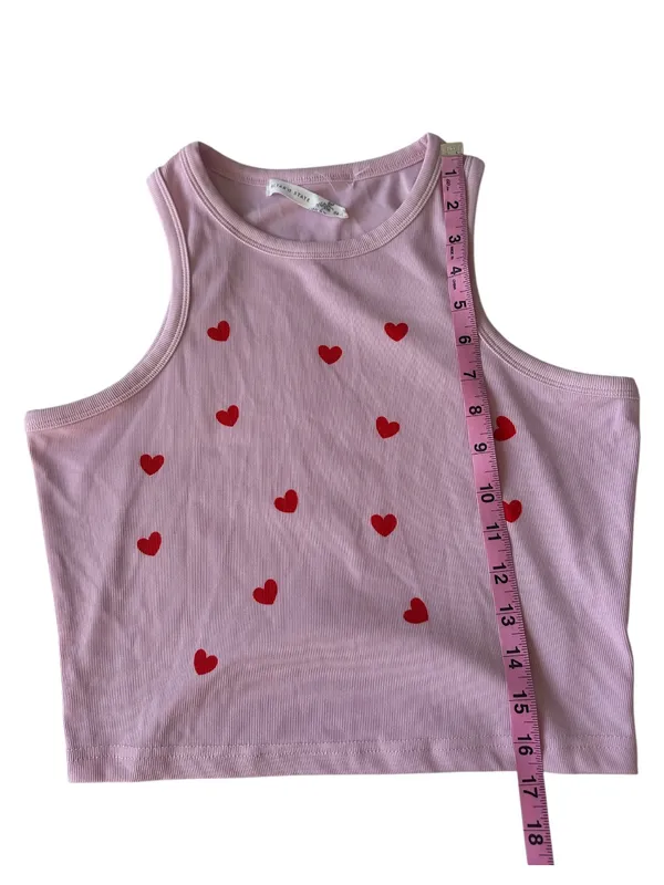 Altar'd State Pink Ribbed Crop Tank Top with an allover red heart pattern. - Image 4