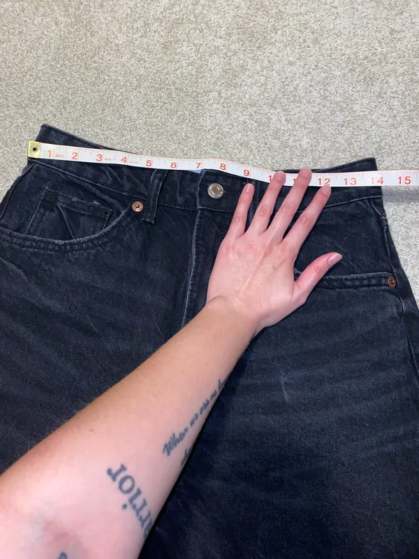 Zara High Rise Black Denim Jean Shorts 6 - Image 4