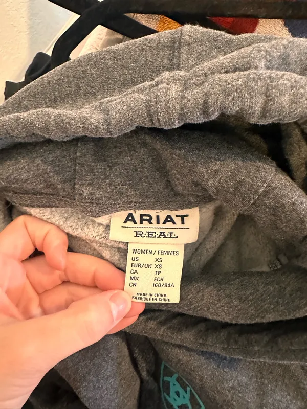 Ariat Hoodie - Image 3
