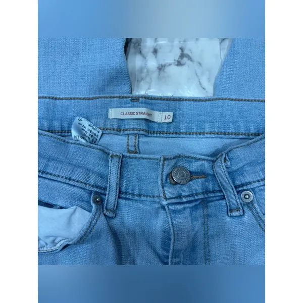 Levi’s classic straight light wash denim Jeans Blue size 10 casual western - Image 3