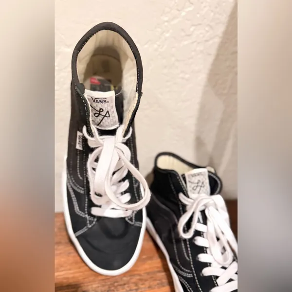 Vans The Lizzie - Black/White MEN'S 9.0 SIZE WOMEN'S 10.5 like new super clean - Image 10
