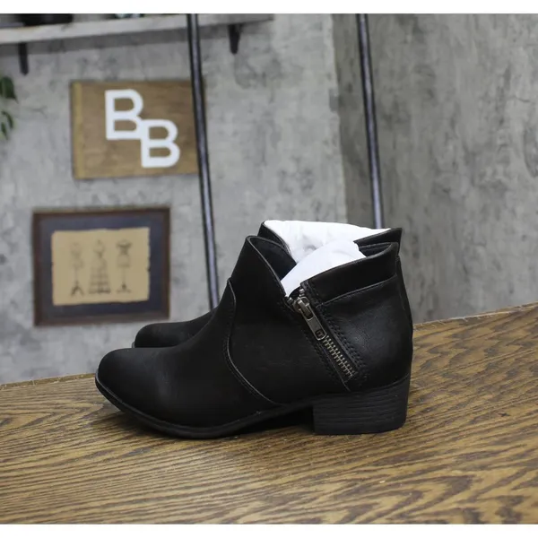 NWT Sun + Stone Womens Adelinee Faux Leather Ankle Boots 10017856000 Black 5M - Image 5