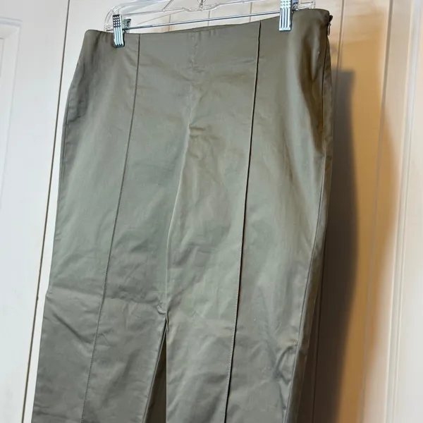 NWT Blue Earth Womens Stretch Ankle Pants Olive Green Pintuck Seam Side Zip Sz 8 - Image 4