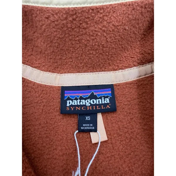 Patagonia Women's LW Synchilla Snap T Pullover Terra Pink XS NWT $139 MSRP - Image 5