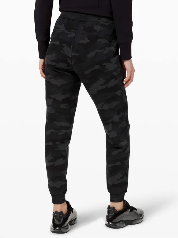 Lululemon Scuba High-Rise Jogger *Fleece 28" Heritage 365 Camo Deep Coal Multi - Image 2