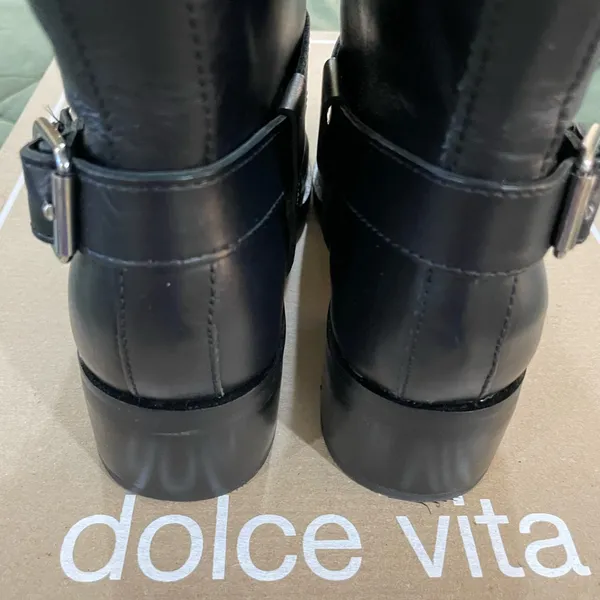 Dolce Vita Black Heeled Boots with Buckle Detail - Image 7