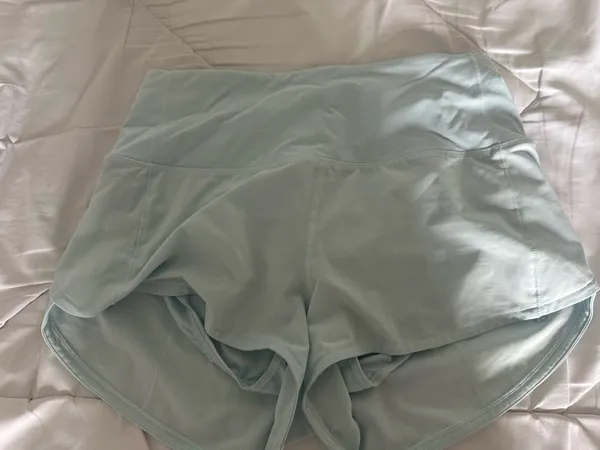 Lululemon Speed Shorts 2.5" - Image 2