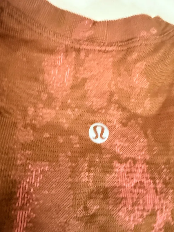 Lululemon Blouse 10 - Image 3