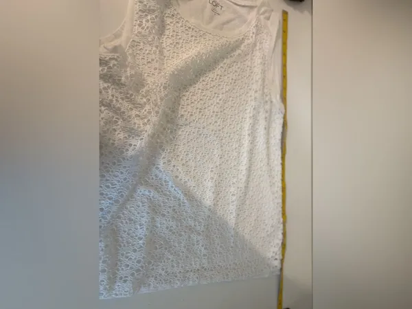 LOFT Petite White Lace Overlay Sleeveless Tank - Image 4