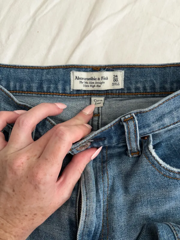 Abercrombie Ripped jeans - Image 3