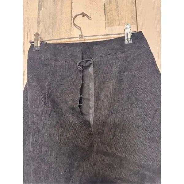 Black Mini Skirt XS Gold Chain Button Detail High Waist - Image 3