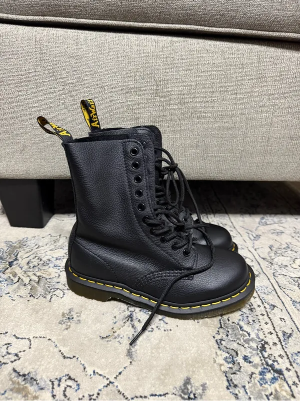 Dr Martens 1460 Pascal Virginia Leather Boots - Image 2