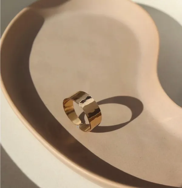 Token Jewelry Luxe Ring Gold Size 6 - Image 2