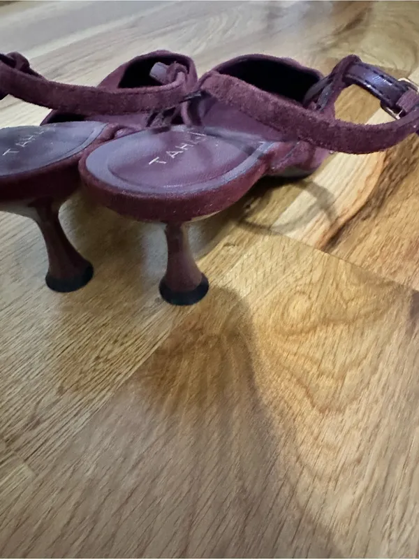 Tahari Burgundy Suede Pointed Toe Slingbacks - Image 3