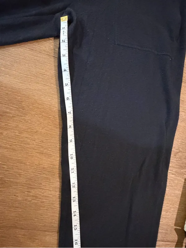 Alo Yoga Soho Sweatpants size XS/S GUC - Image 5