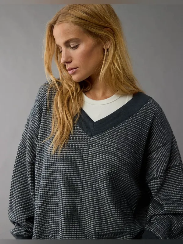 AE Big Hug V-Neck Waffle Navy Sweatshirt - Image 2