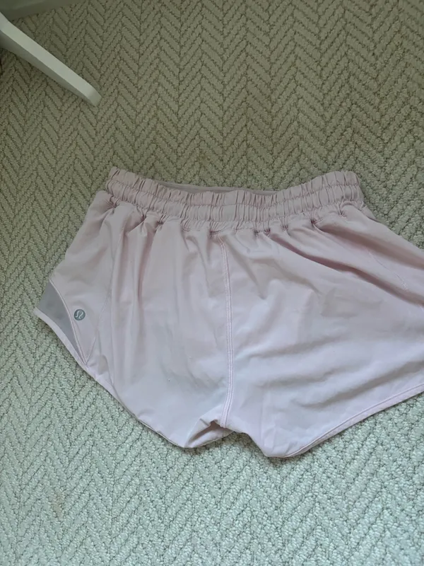 Hotty Hot Shorts Lululemon 2.5" - Image 2
