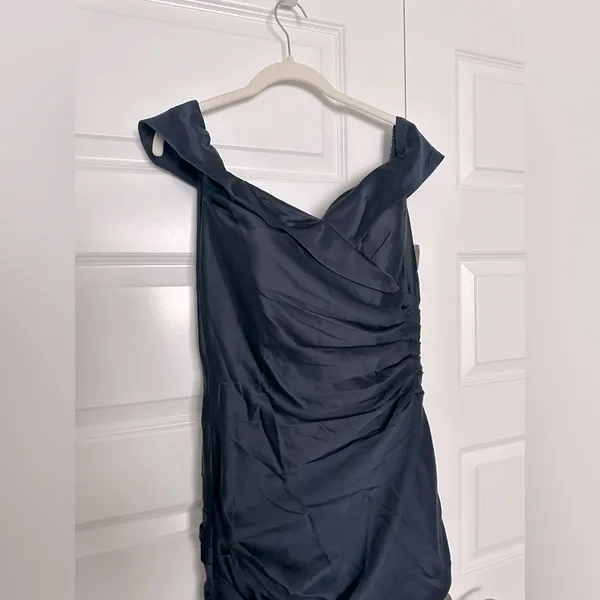 La Femme Off-the-Shoulder Ruched Satin‎ Gown. mother of the bride NWT - Image 4
