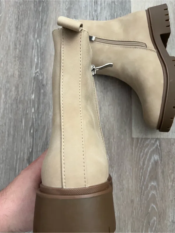 Women’s Beige Fur Suede Ankle Boots Sz 8 Faux Fur Lined Dual Zip Lug Sole EU 38 - Image 7