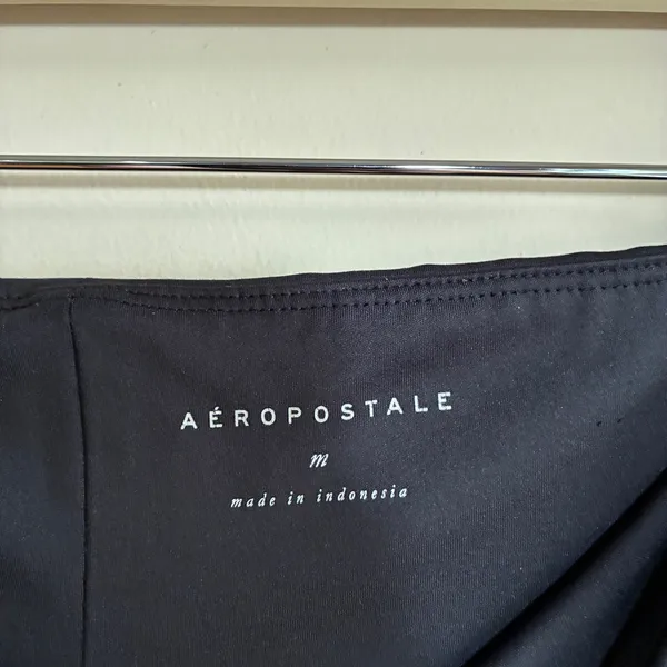 Aeropostale black criss cross front bootcut leggings women's size medium casual - Image 3