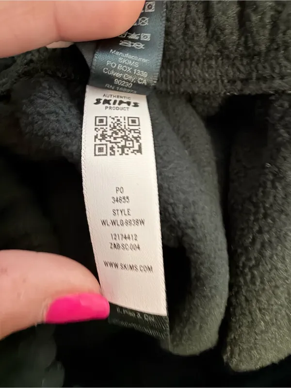 Skims fleece lounge straight leg pants sold out color size small relaxed fit NWT - Image 9