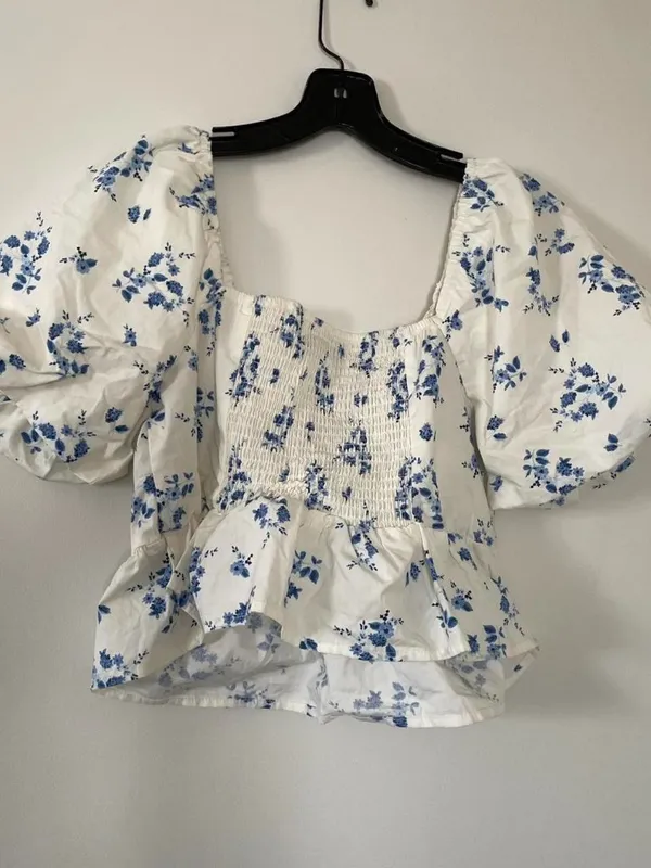 White Blue Floral Peplum Top Large Cottagecore Coquette Puff Sleeve Tie Front - Image 2