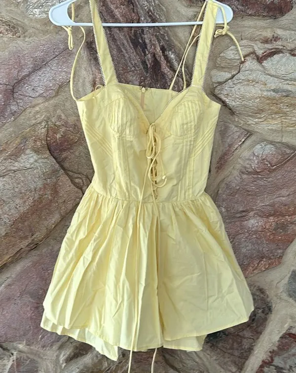 Commense Tied Front Sleeveless Pleated Dress size Xs - Image 3