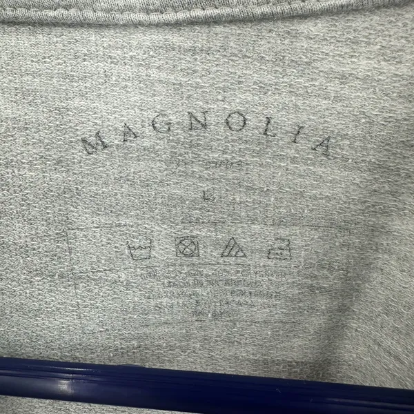 Magnolia Size Large Long Sleeve Crew Neck Pullover Sweatshirt Top Waco Texas‎ - Image 5