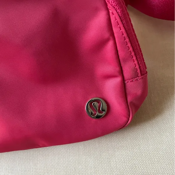 Lululemon Everywhere Belt Bag 1L - Cherry Mist - Image 2