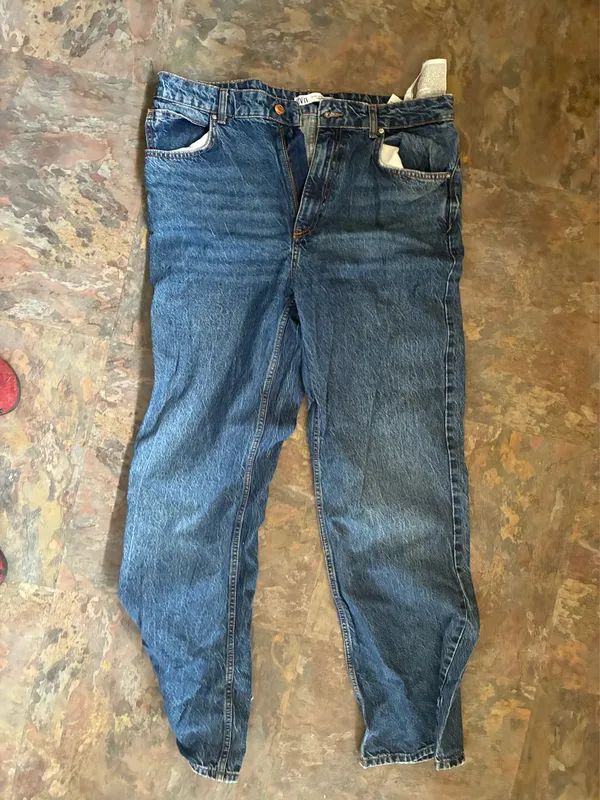 ZARA High-Rise Straight Leg Jeans - Image 3