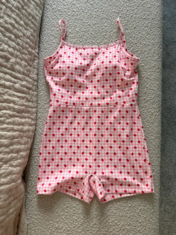 Happy Camper Pink checkered active romper with strawberries Size undefined - Image 6