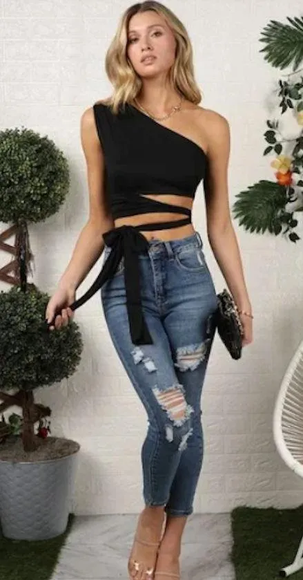 Hidden Brand New Black One Shoulder Crop Top With Long Ties for Wrapping - Image 4