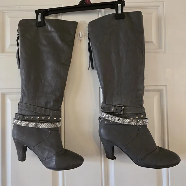 Vanity Gray Studded Rhinestone Knee High Boots Heeled Size 8.5 Alla VT - Image 13
