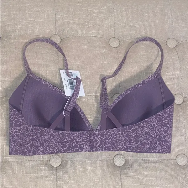 Lululemon Take Shape Bra - Image 4