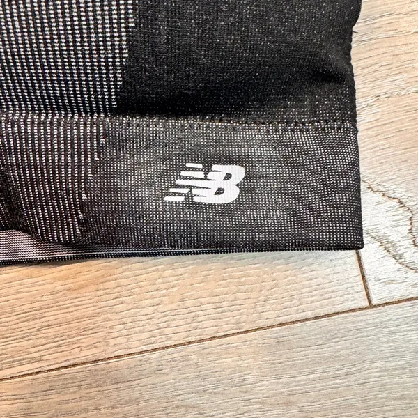 New Balance Sports Bra XLarge XL Gray Black Cross Workout‎ Gym Active Padded - Image 4