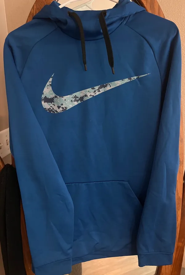 Men’s Nike Dri-Fit hoodie Med - Image 5