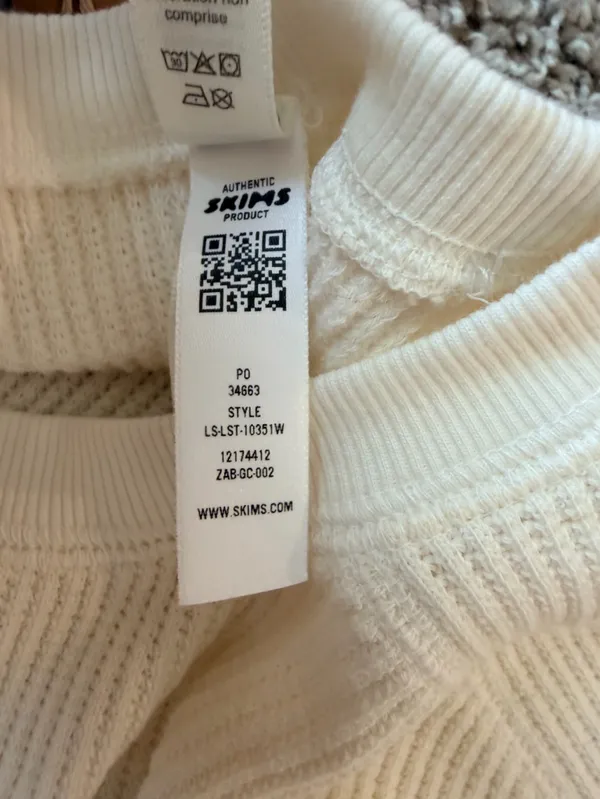 NWT Skims Heavy waffle oversized long sleeve crew neck in ivory size small - Image 9