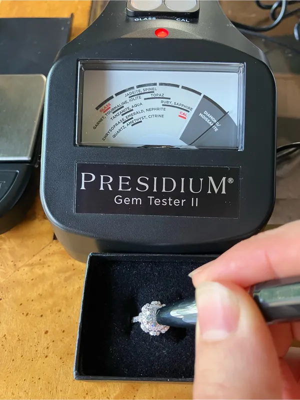 Genuine Moissanite Sterling Silver Ring Size 7 White - Image 8