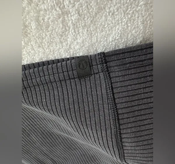 $58 Lululemon Softstreme Ribbed Cropped Tank Top Black Grey 6 S XS - Image 5