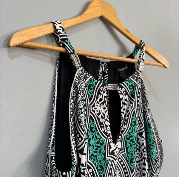 White House | Black Market SALE! Green Patterned Maxi Dress Size M EUC - Image 5
