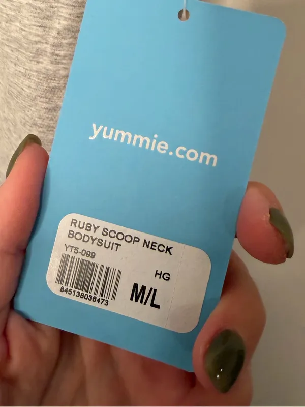 Yummie Ruby Scoop Neck Bodysuit Heather Gray Sleeveless YT5-099 Womens M/L NEW - Image 2