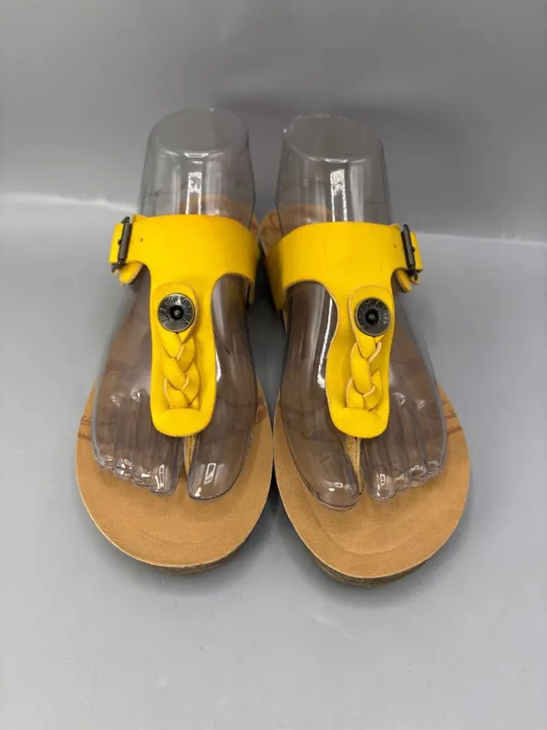 Blowfish Malibu Flip Flop Sandals Womens 8 Yellow Flat Heel Thong Casual Slip On - Image 3