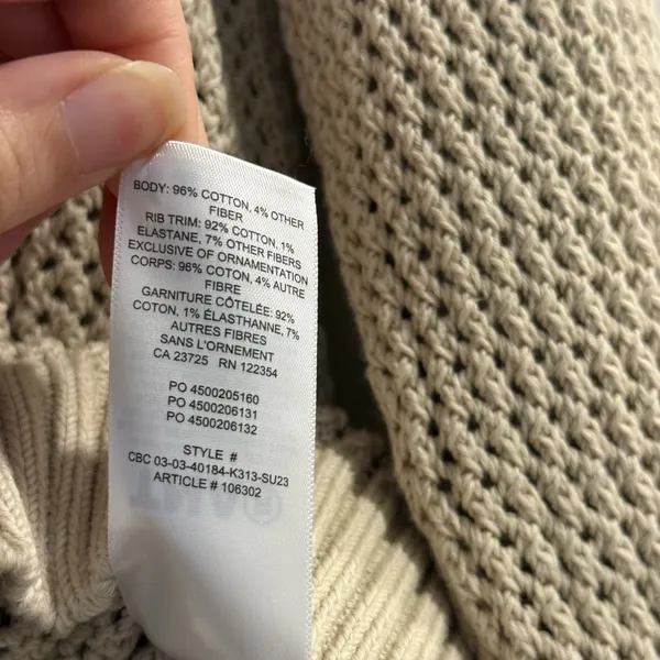Aritzia TNA Beaumont Sweater Size M - Image 4