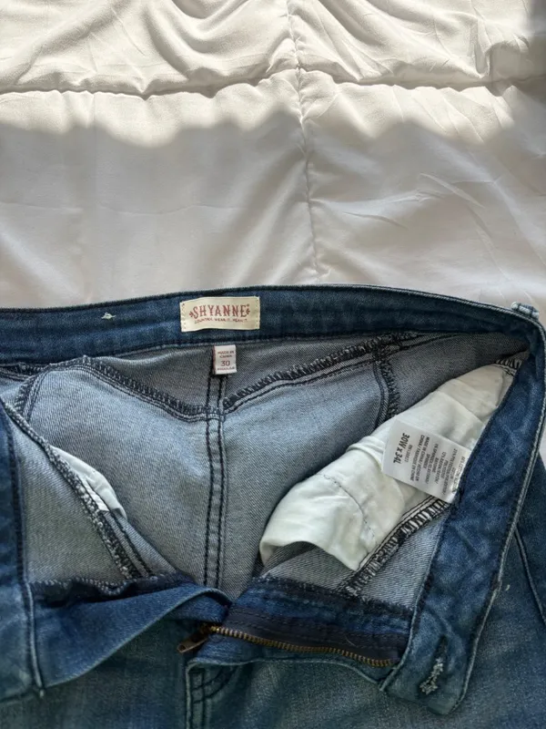 Flare Jeans - Image 4
