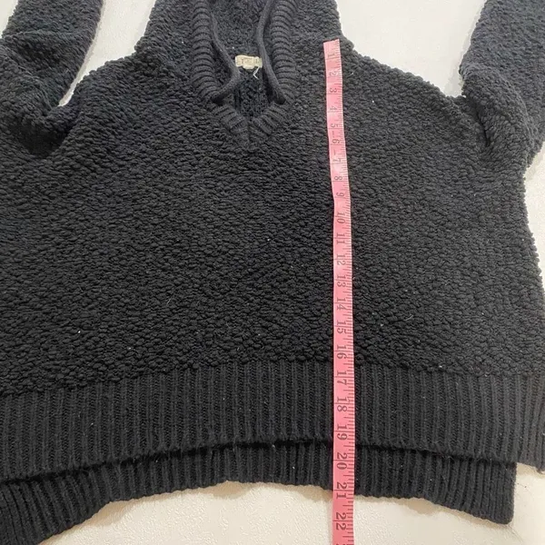 POL Black Popcorn Knit Hoodie Sweater Women’s Small – Cozy Textured Pullover - Image 5