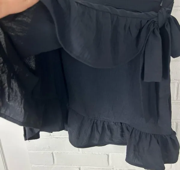 Pink Lily Classic Black Faux Wrap Ruffle Skirt Size M - Image 7