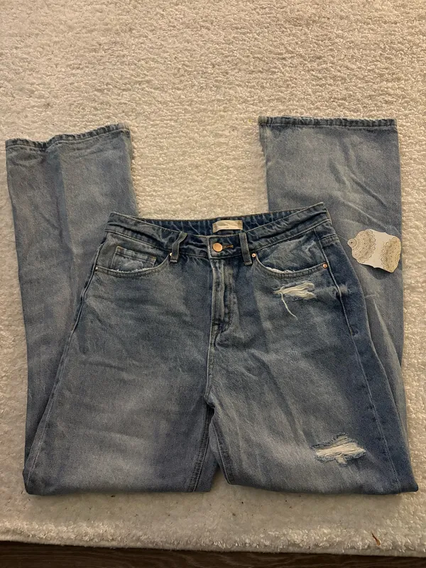 NWT altar'd state medium light wash high waisted distressed jeans. Size 28 - Image 3