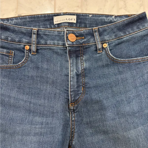 LOFT Curvy Skinny Jeans - Image 3